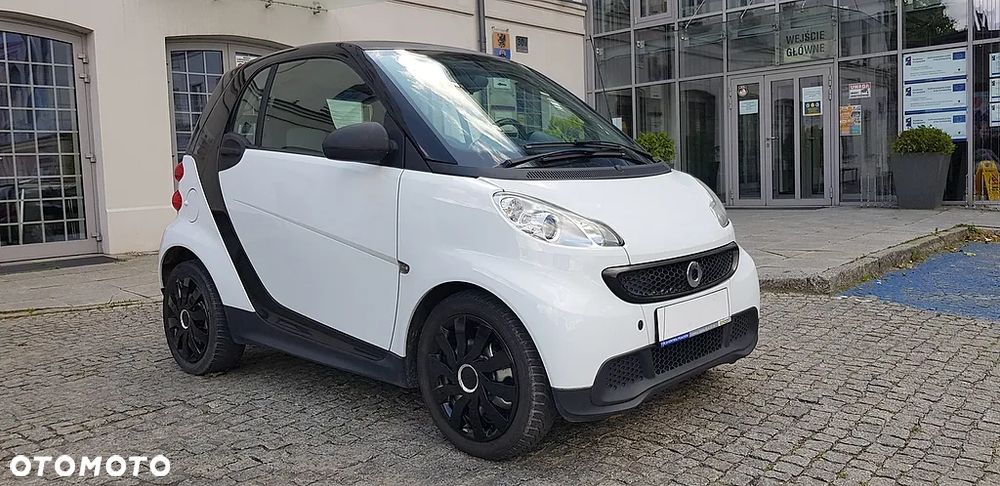 Smart Fortwo coupe softouch black&white limited micro hybrid drive - 3
