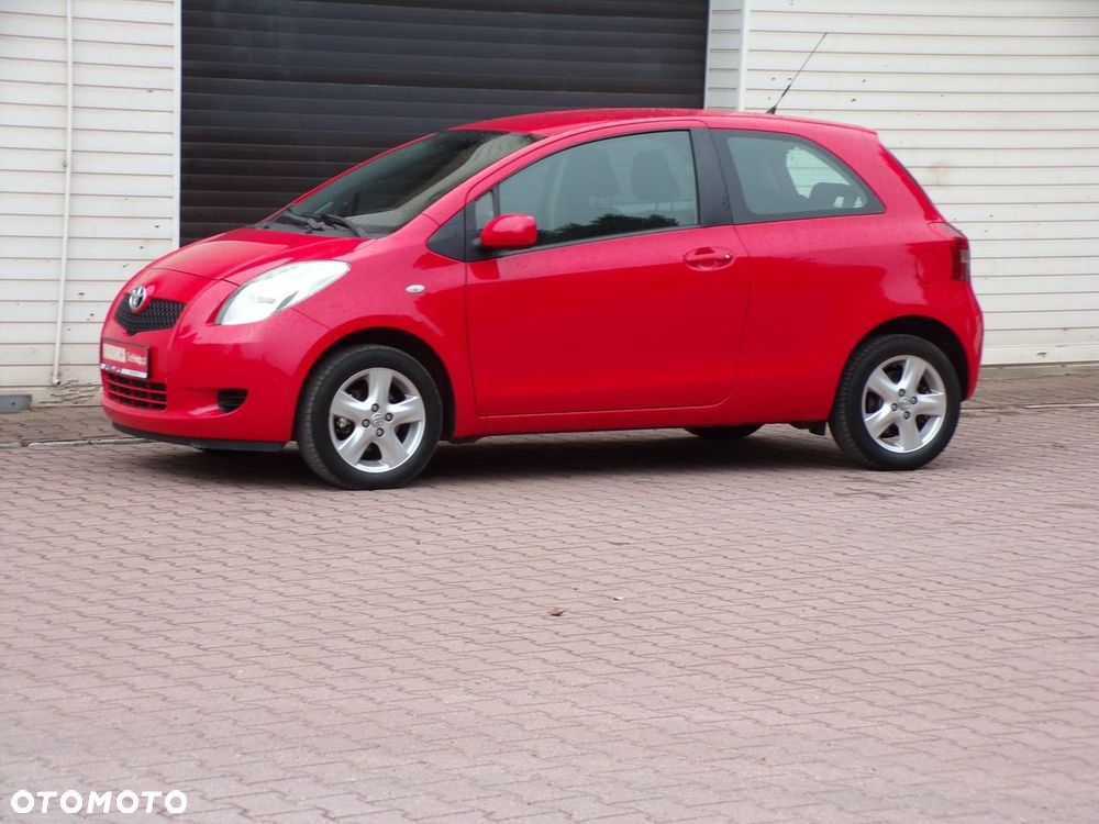 Toyota Yaris - 10