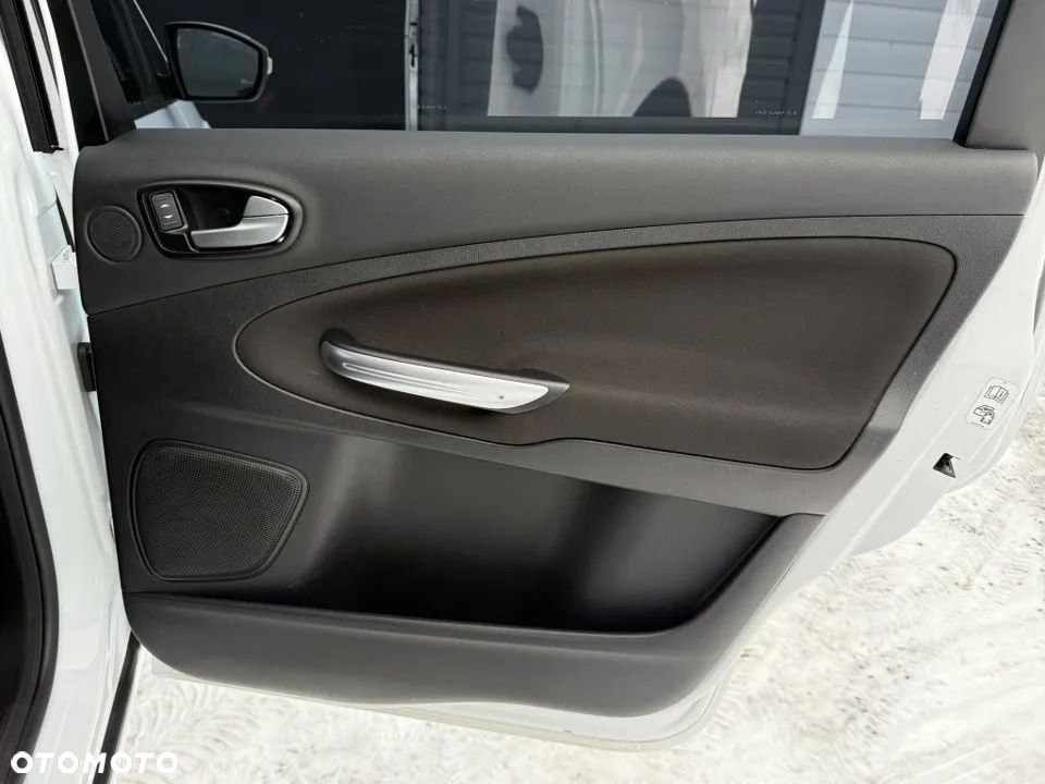 Ford S-Max 2.0 Champions Edition - 36