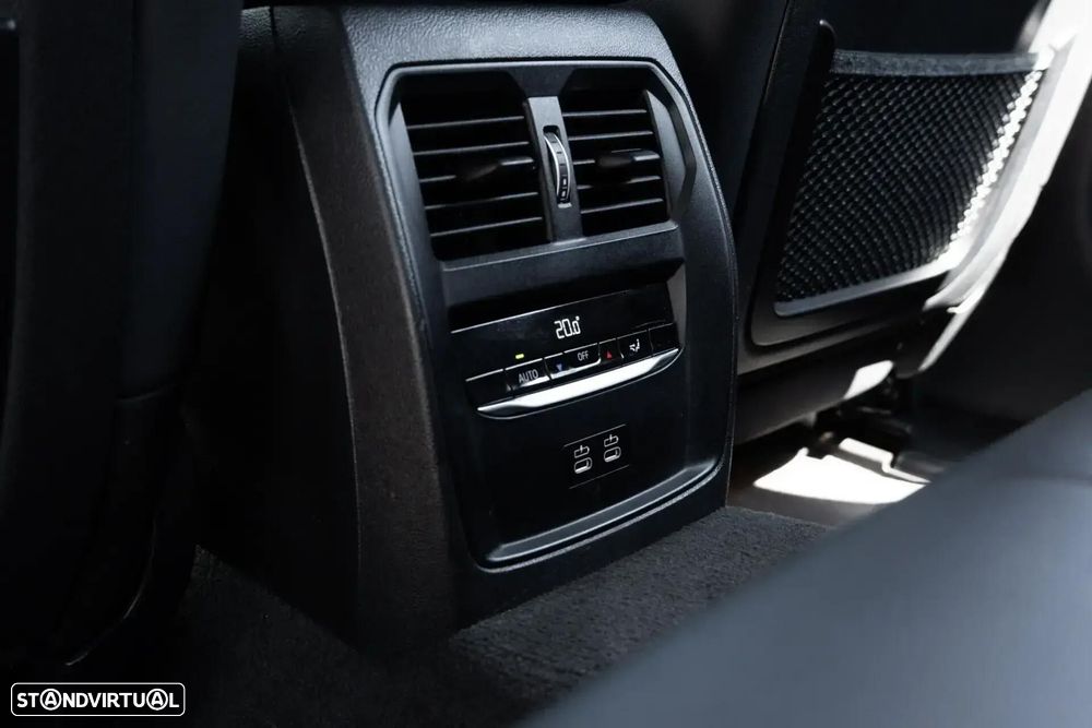 BMW i4 eDrive40 Pack Desportivo M - 46