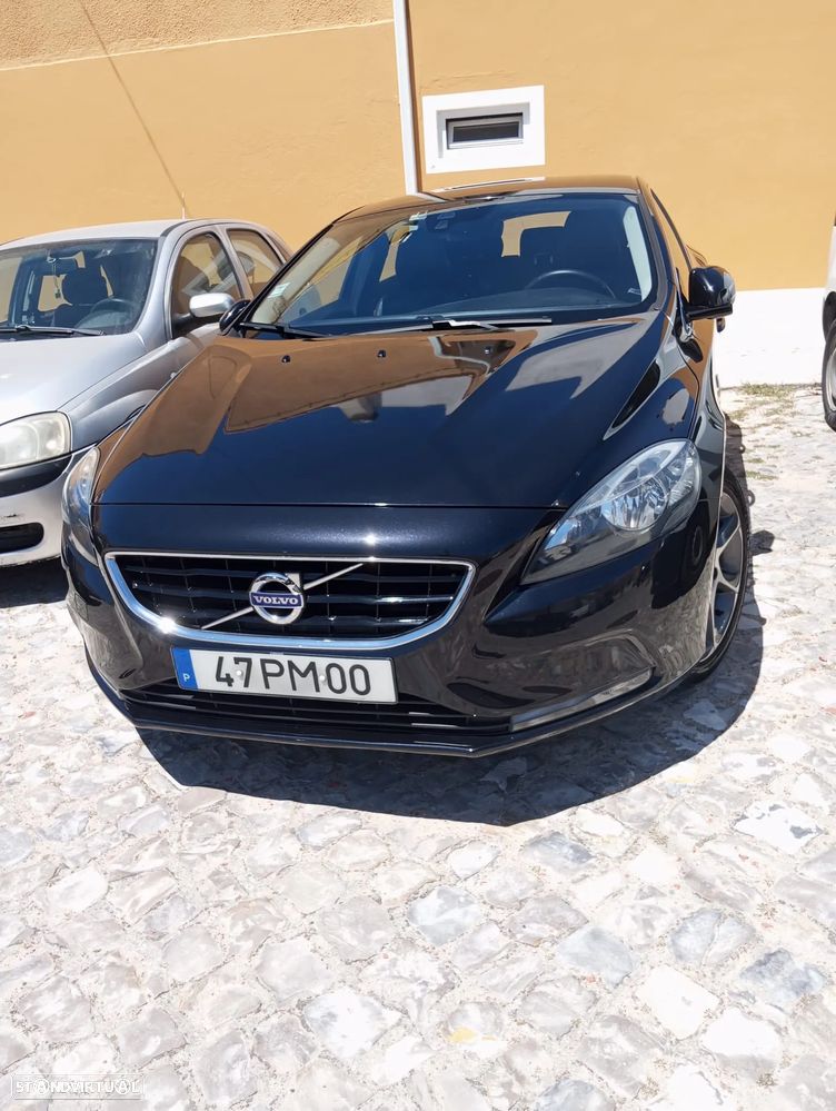 Volvo V40 1.6 D2 R-Design Summum - 6