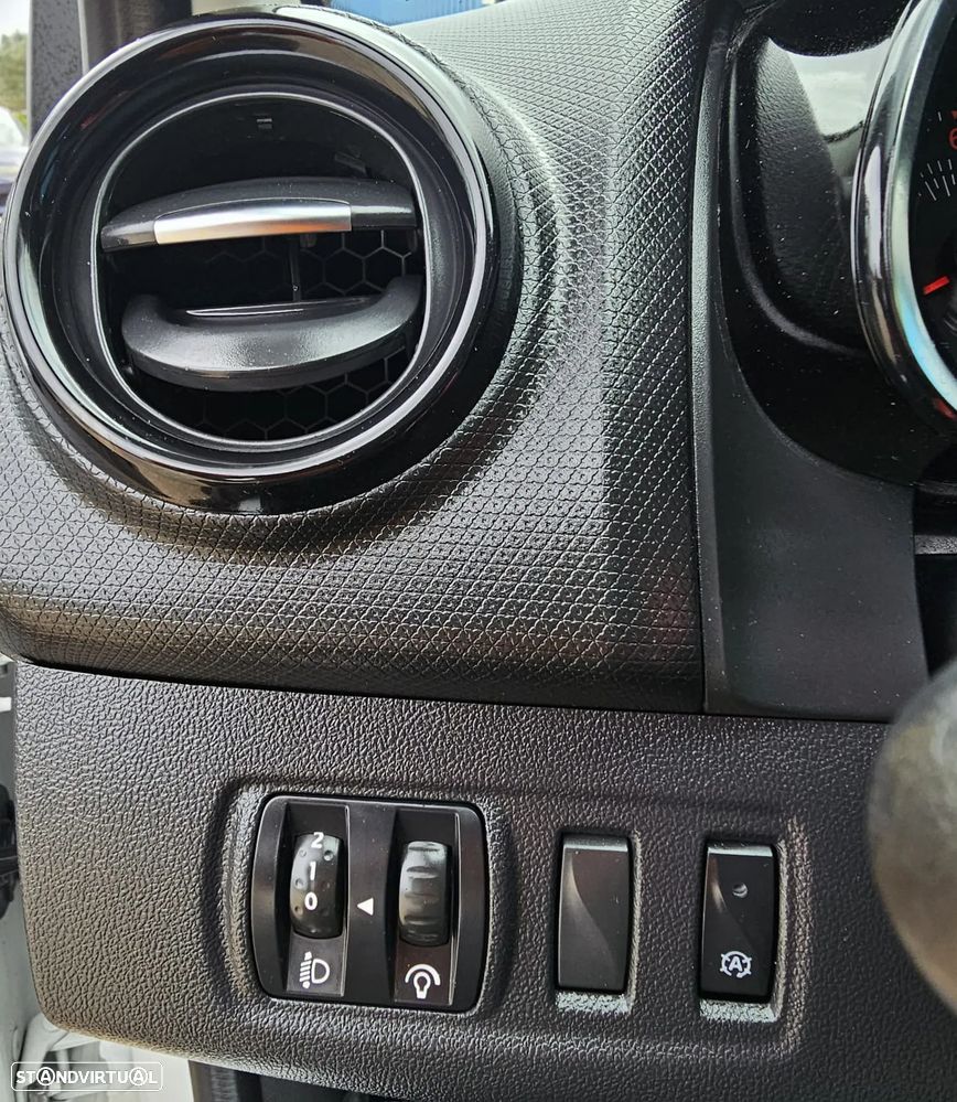 Renault Clio - 13