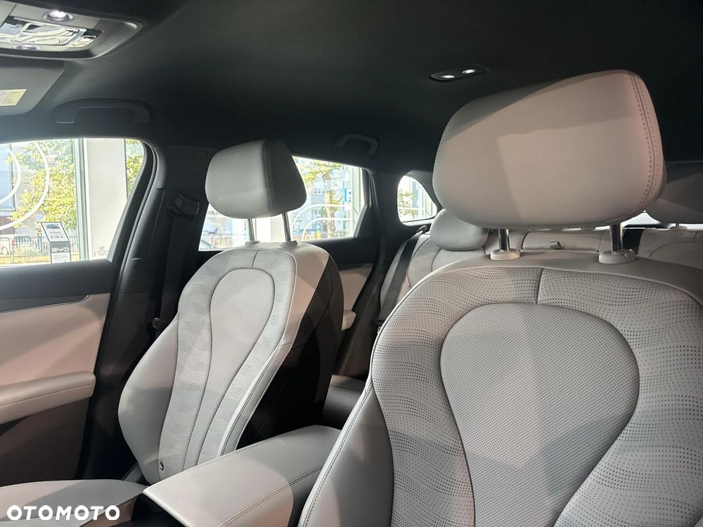 BYD Seal 6 - 11