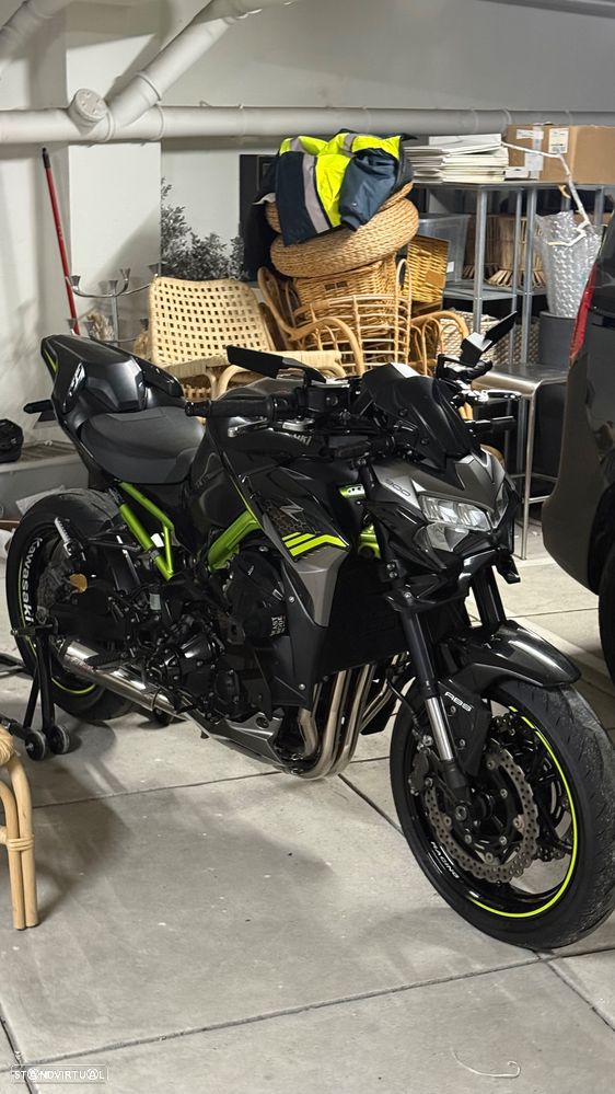 Kawasaki 900 Z900 - 4