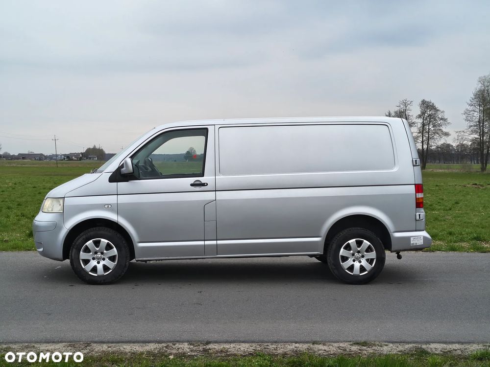 Volkswagen T5 Transporter - 3