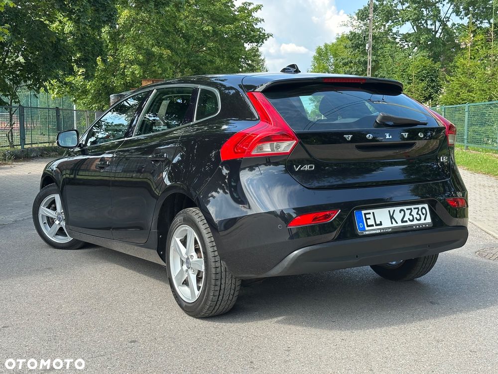 Volvo V40 D2 Momentum - 17