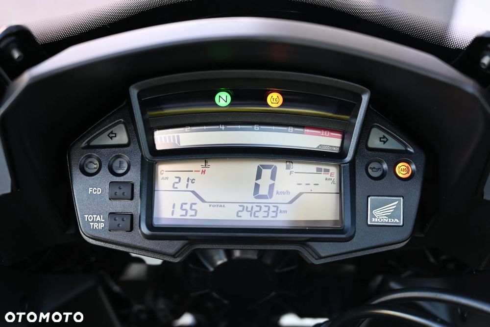 Honda VFR - 8