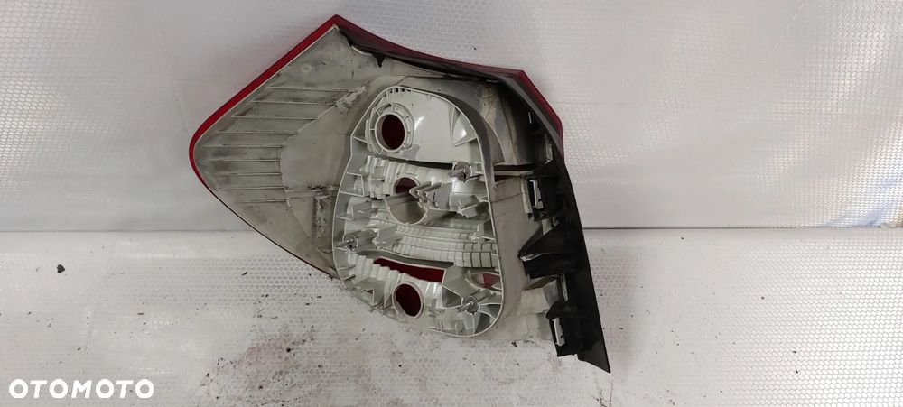 .  LAMPA TYL TYLNA PRAWA BMW 1 E87 LIFT - 3