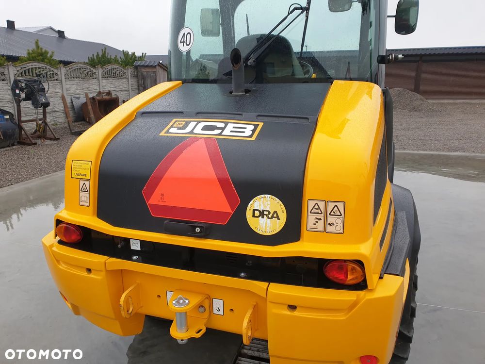 JCB 409 AGRI 40 KM/H WIDLY/ŁYŻKA SPROWADZONA SUPER STAN - 7