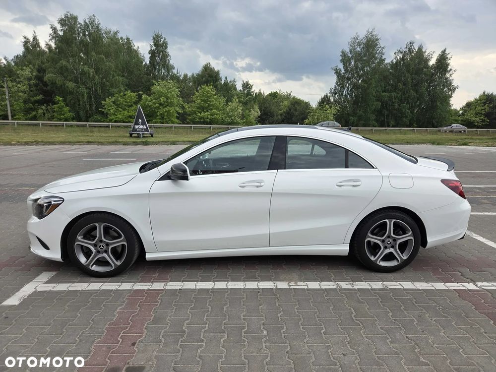Mercedes-Benz CLA 250 4Matic 7G-DCT - 2