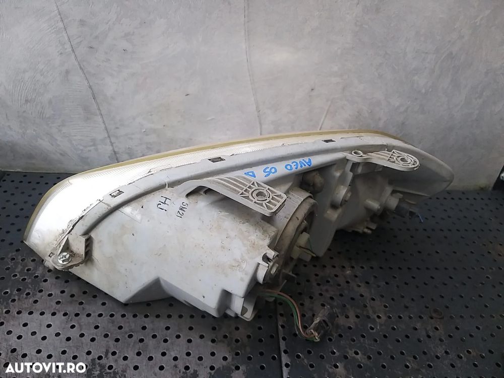 Far dreapta chevrolet aveo t200 00016772 - 3