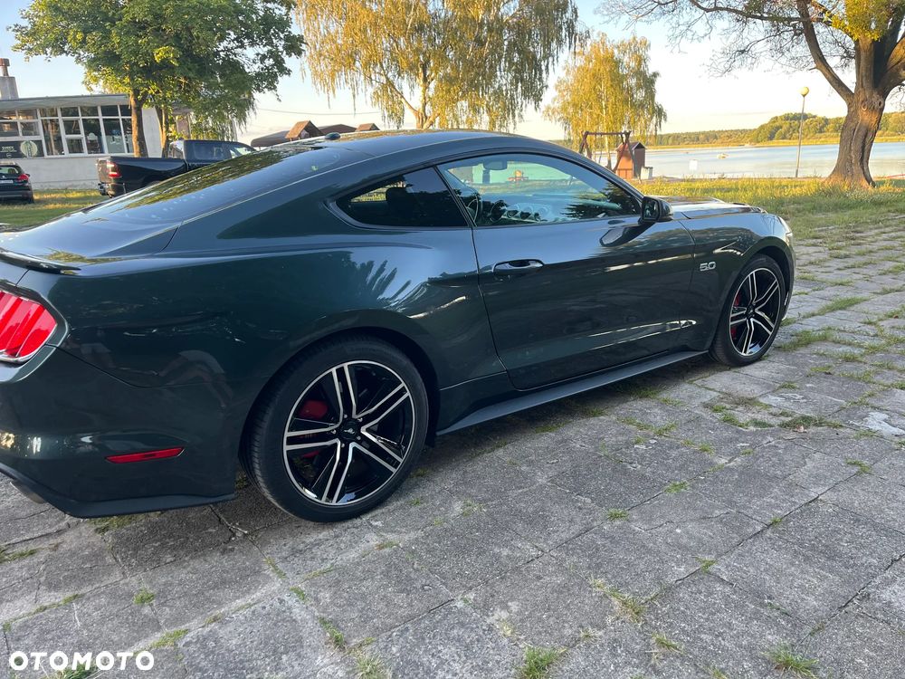 Ford Mustang 5.0 V8 GT - 4