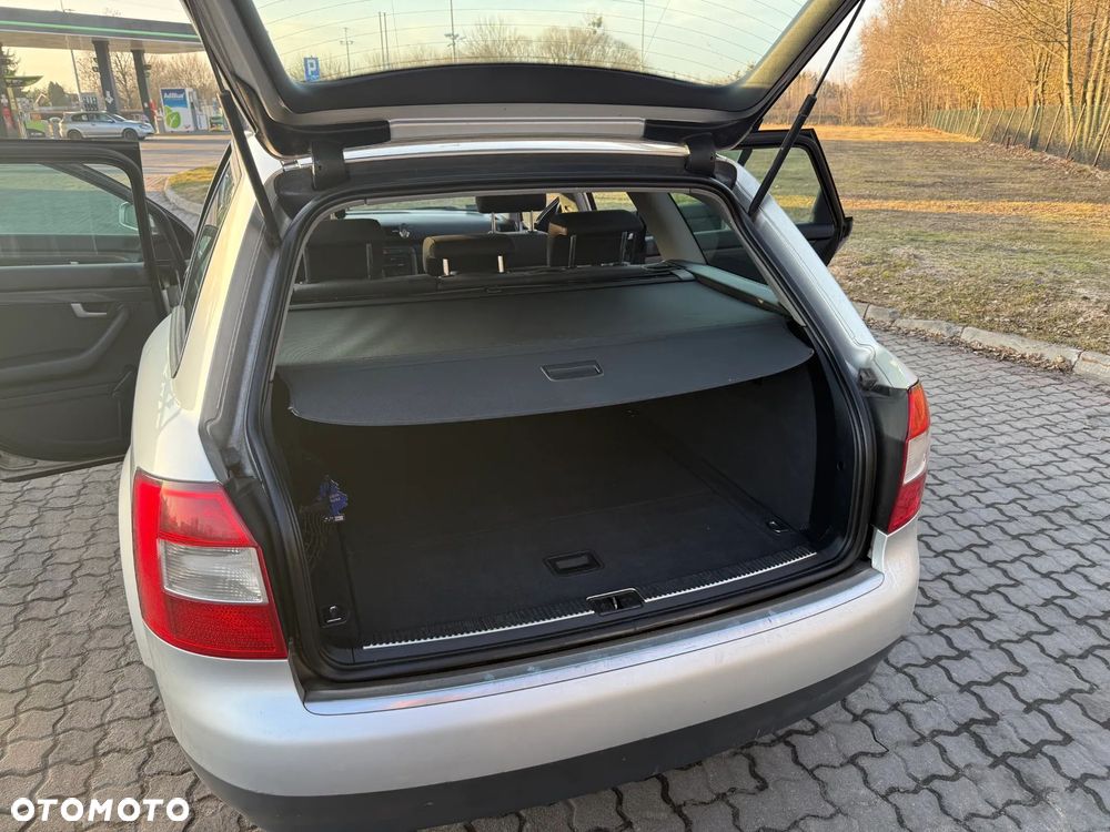 Audi A4 Avant - 10