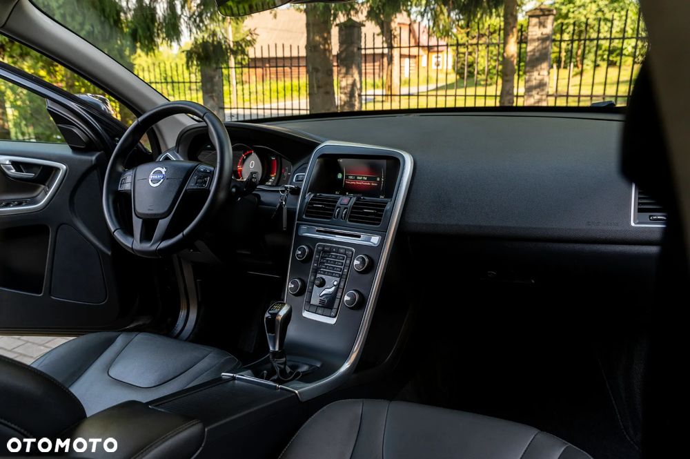 Volvo XC 60 D3 Kinetic - 28