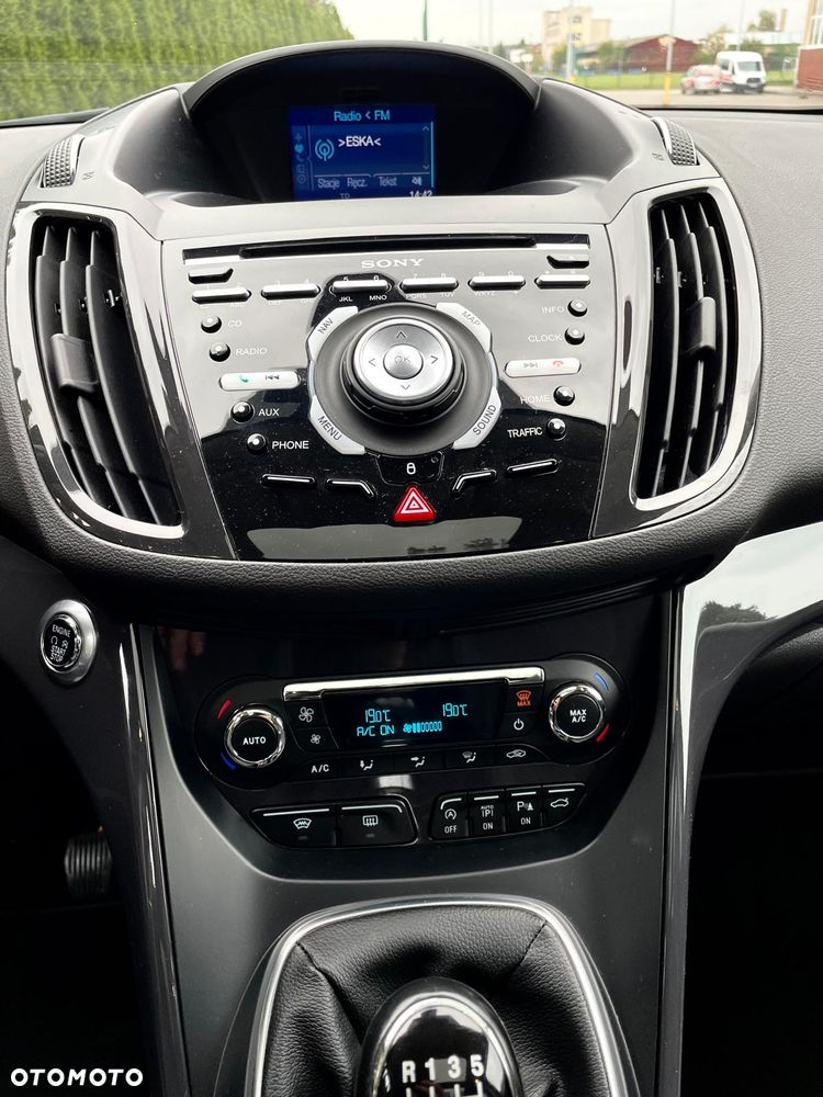 Ford Kuga 1.6 EcoBoost 2x4 SYNC - 14