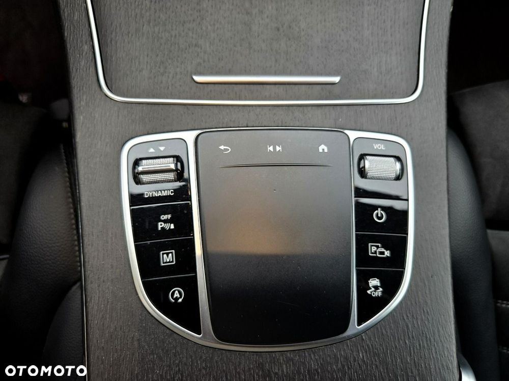 Mercedes-Benz GLC 200 d 4Matic 9G-TRONIC AMG Line - 22