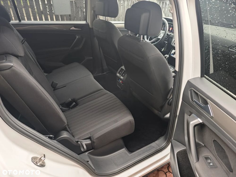 Volkswagen Tiguan - 14