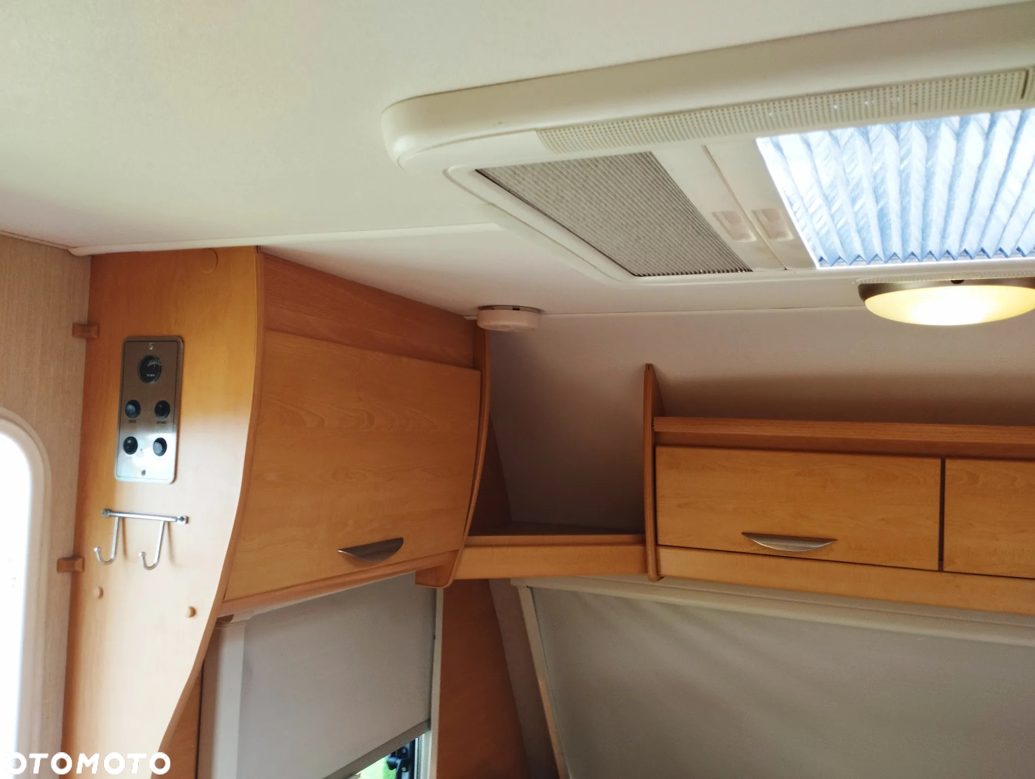 Elddis WŁĄCZ FILMIK ! ŁÓŻKO MAŁŻEŃSKIE. 2 SYPIALNIE. NOWY SOLAR. ZAREJESTROWANA. 100% SPRAWNA. - 19
