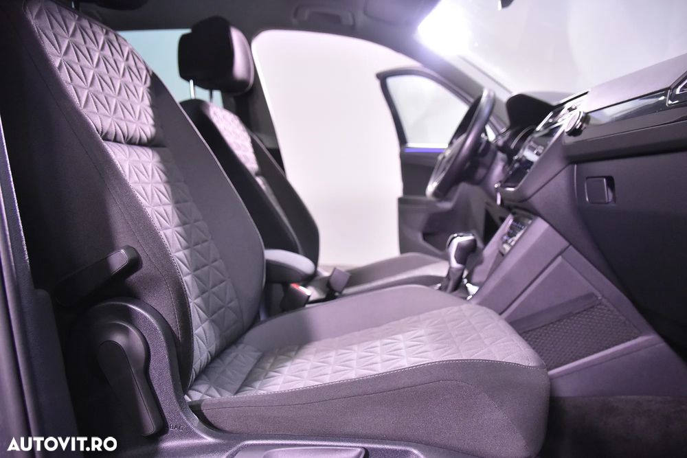 Volkswagen Tiguan - 12