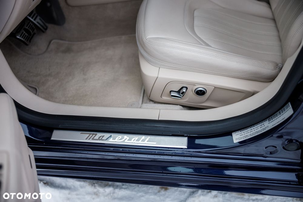 Maserati Quattroporte GranLusso S - 27