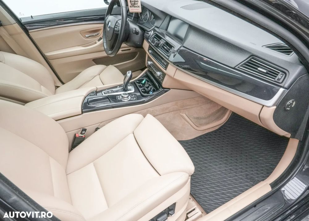 BMW Seria 5 520d xDrive - 14