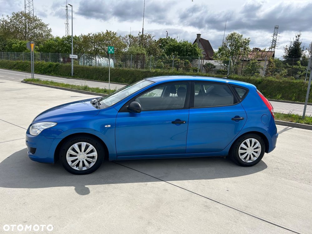 Hyundai i30 1.4 Blue Comfort - 4