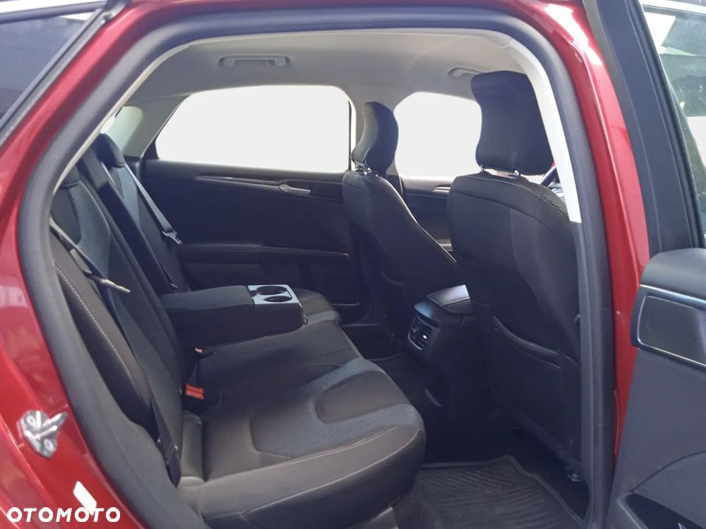 Ford Mondeo 2.0 EcoBlue Titanium - 37