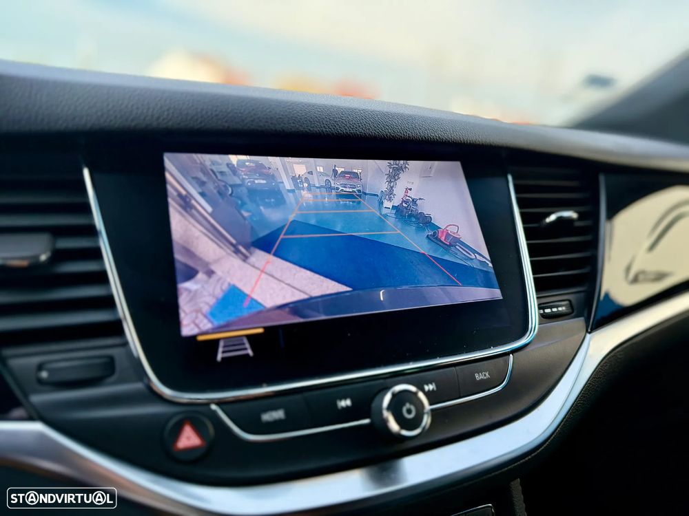 Opel Astra Sports Tourer 1.2 T Ultimate S/S - 24