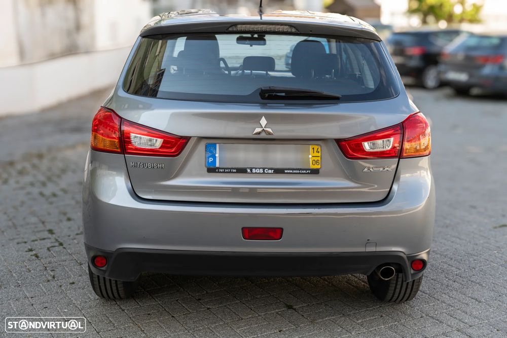 Mitsubishi ASX - 4
