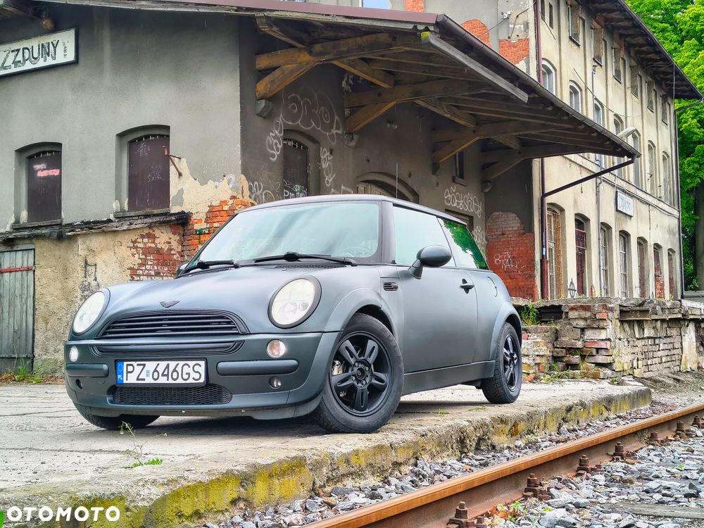 MINI Cooper Seven - 1