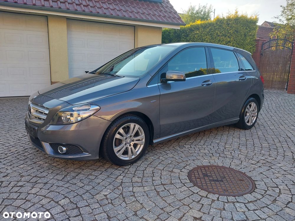 Mercedes-Benz Klasa B 180 CDI (BlueEFFICIENCY) - 2