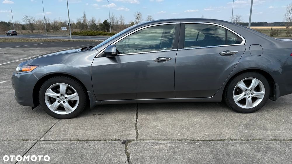 Honda Accord 2.0 Executive - 10