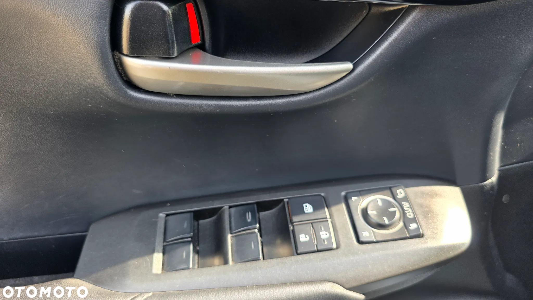 Lexus NX 200t Prestige AWD - 24