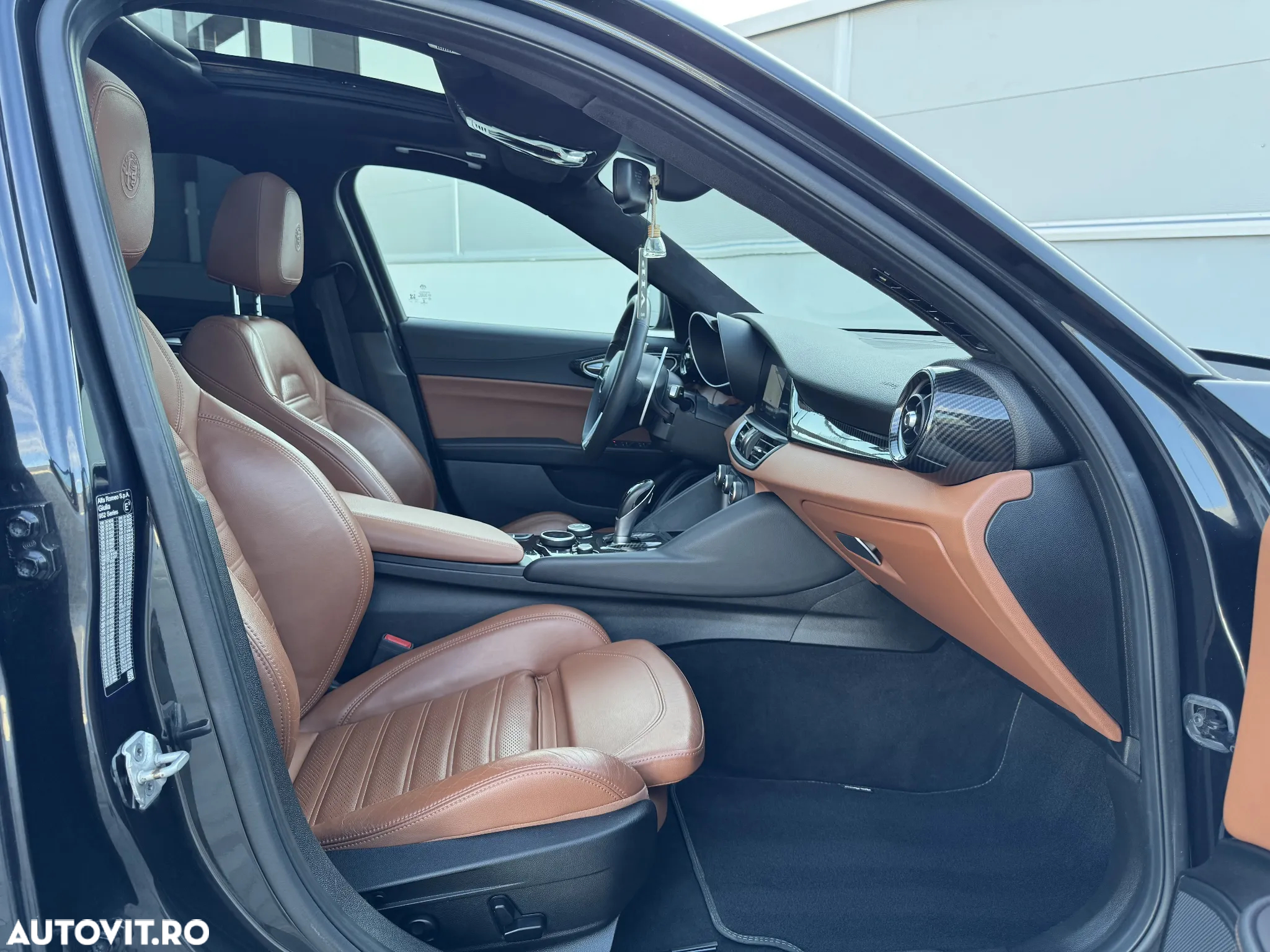 Alfa Romeo Giulia 2.2 Diesel AT8-Q4 Veloce - 12