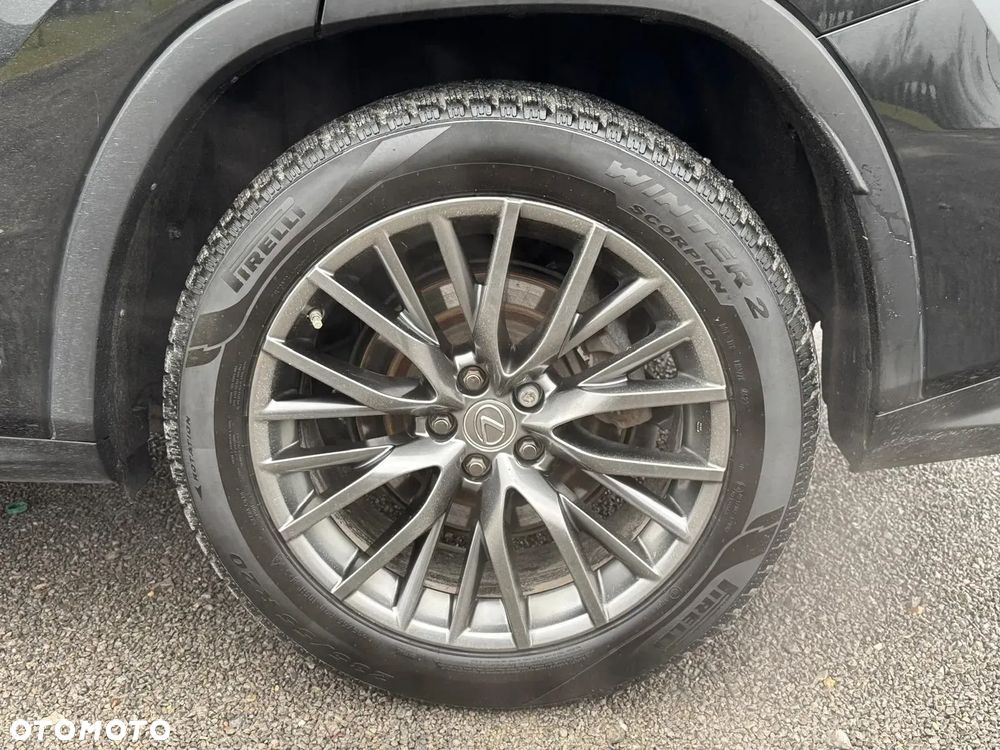 Lexus RX - 16