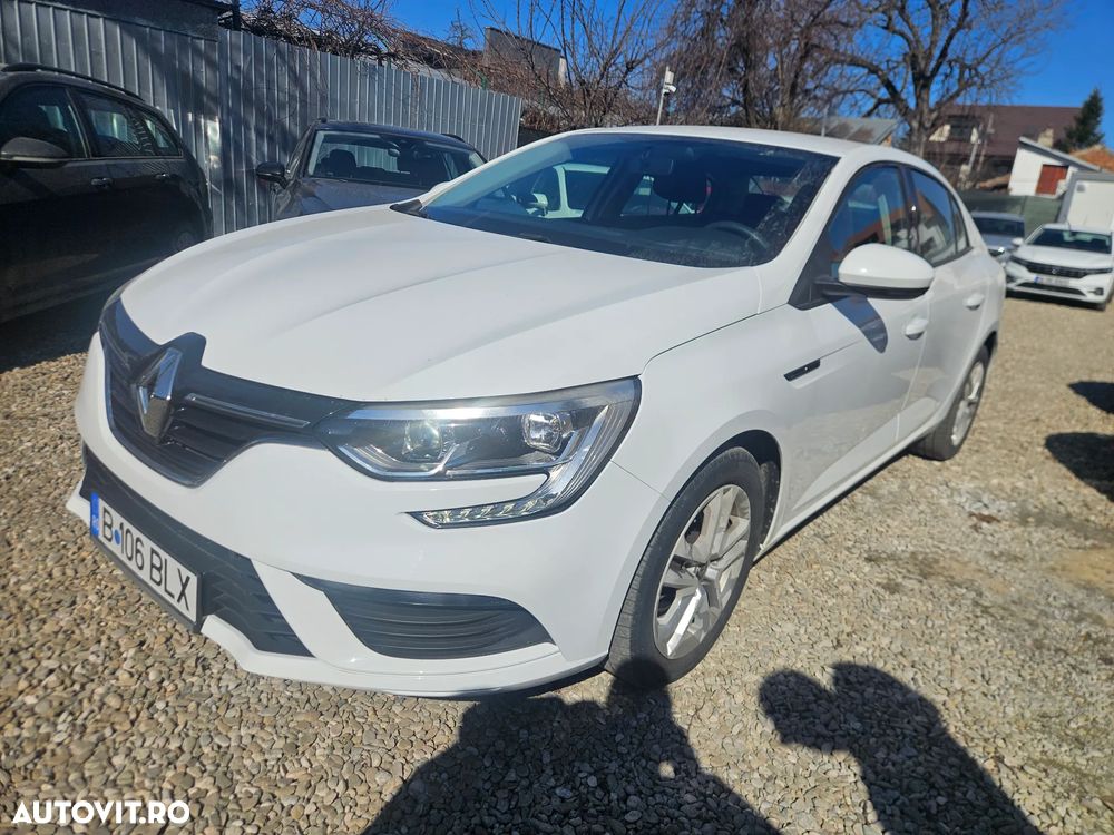 Renault Megane TCe Zen - 4