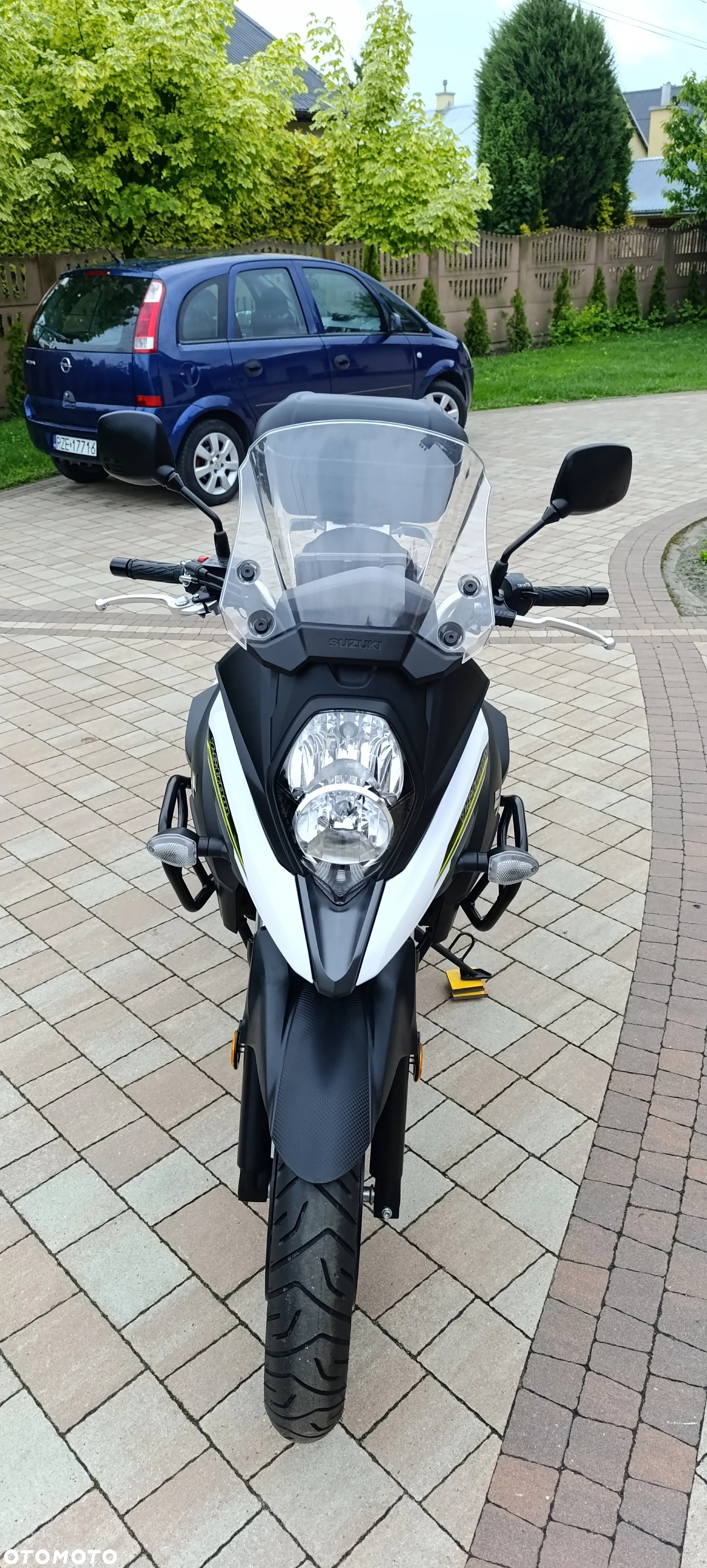 Suzuki V-STROM - 9