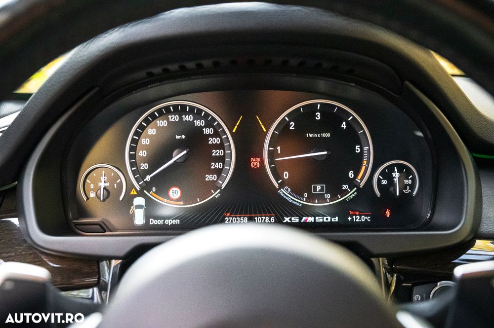 BMW X5 M M50d - 11