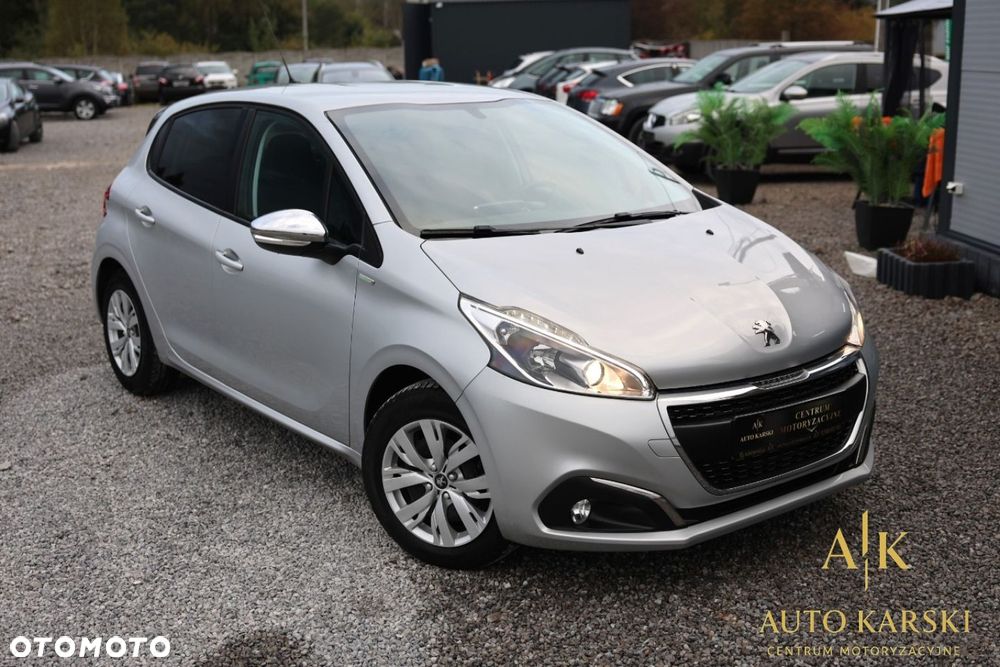 Peugeot 208 - 2