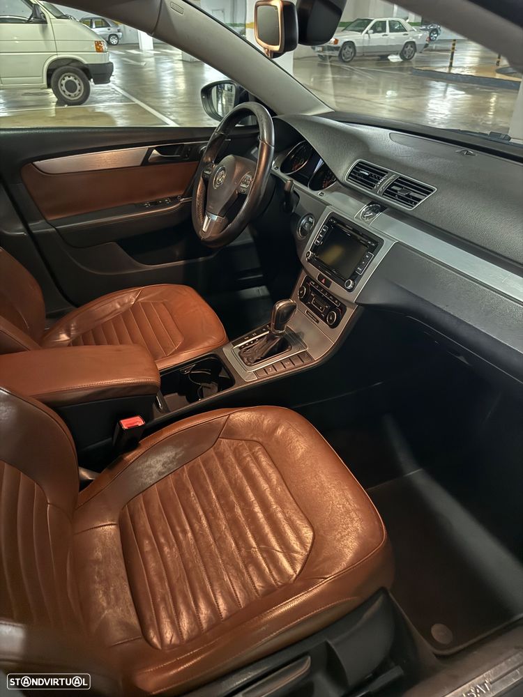 VW Passat 2.0 TDI Edition Confort. DSG - 14