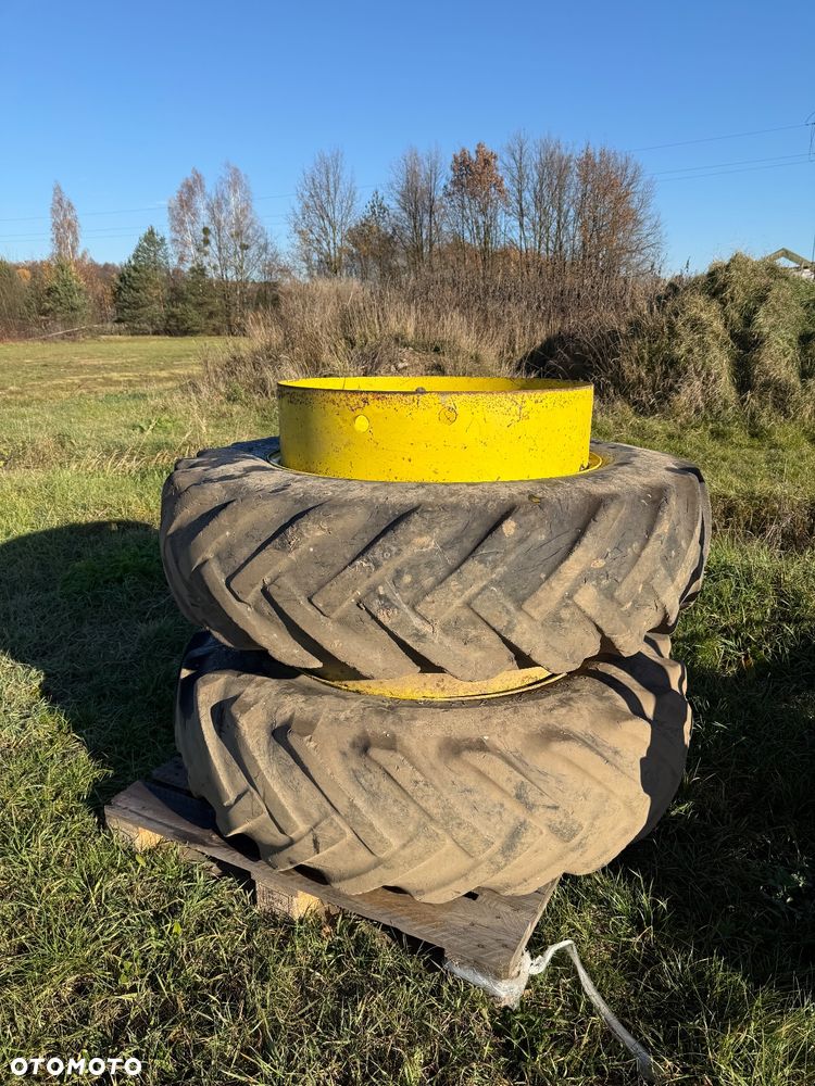 John Deere R5100 - 21