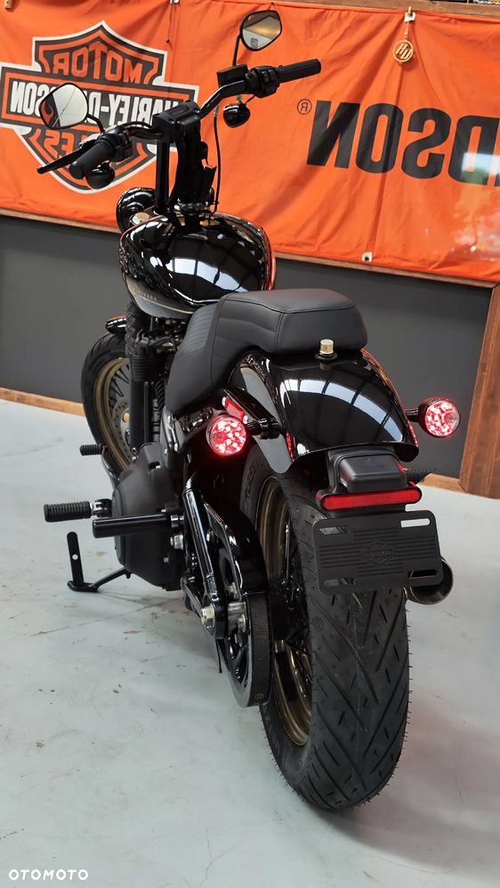 Harley-Davidson Softail Street Bob - 7