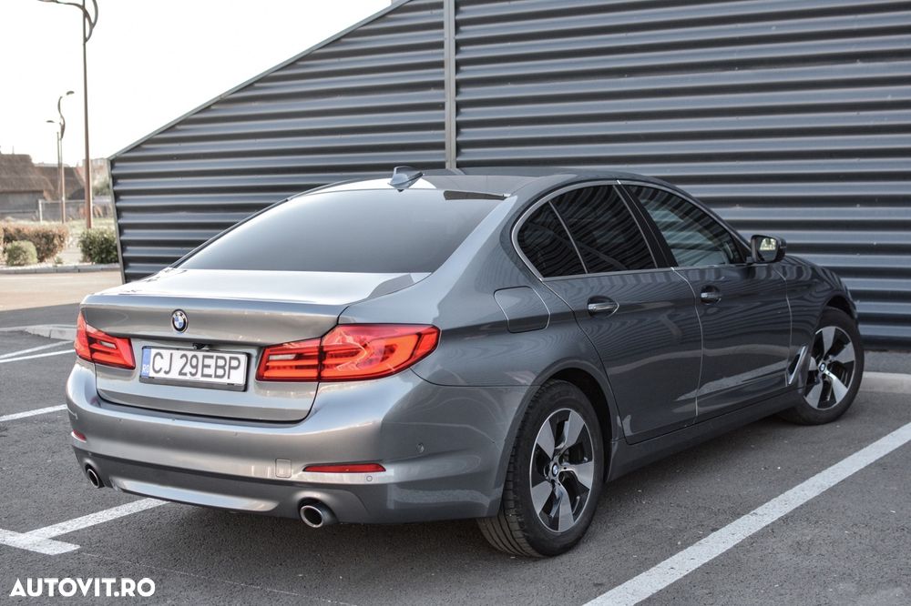 BMW Seria 5 520d xDrive AT - 5