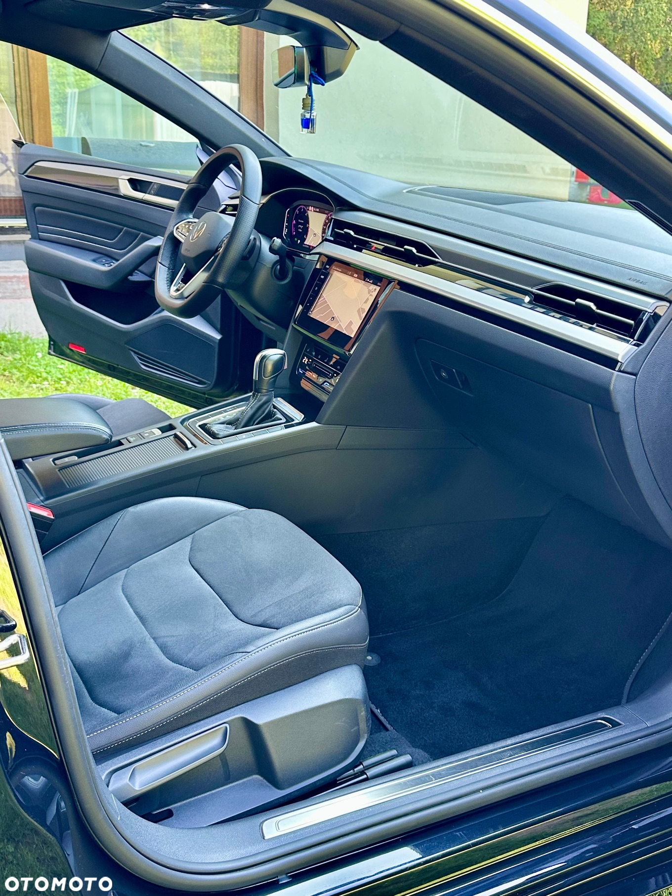 Volkswagen Arteon 2.0 TDI R-Line DSG - 23