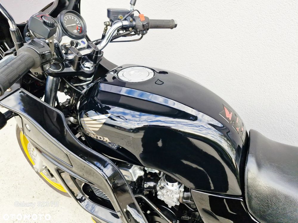 Honda CB - 28