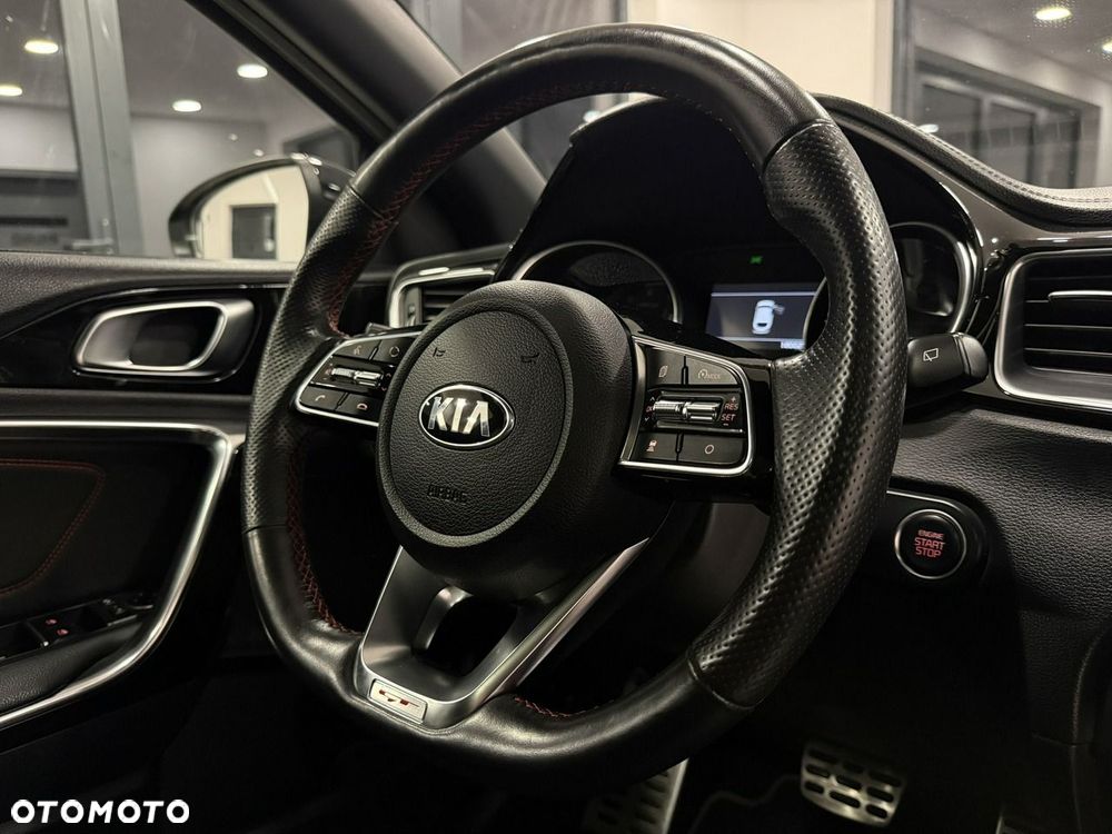 Kia ProCeed 1.6 T-GDI GT DCT - 38