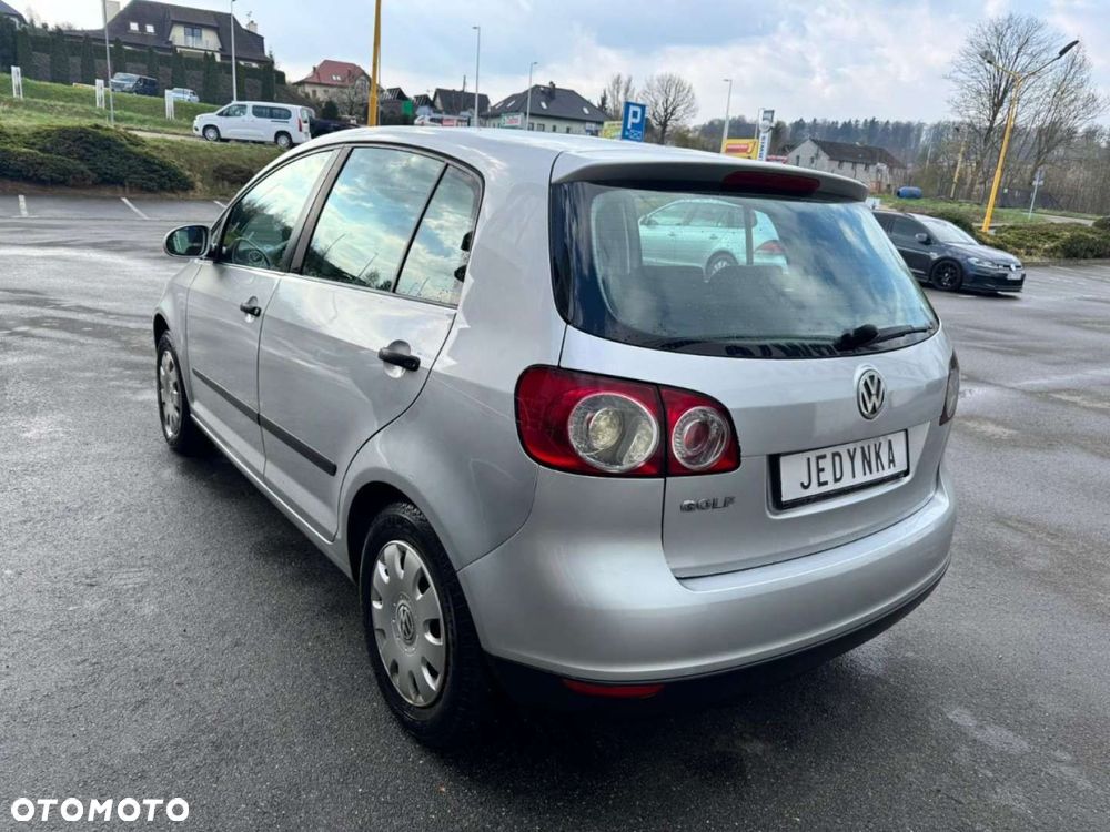 Volkswagen Golf Plus - 8