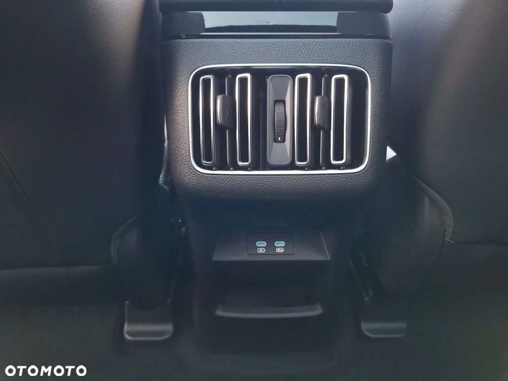 BYD Seal U 1.5T Design AWD - 27