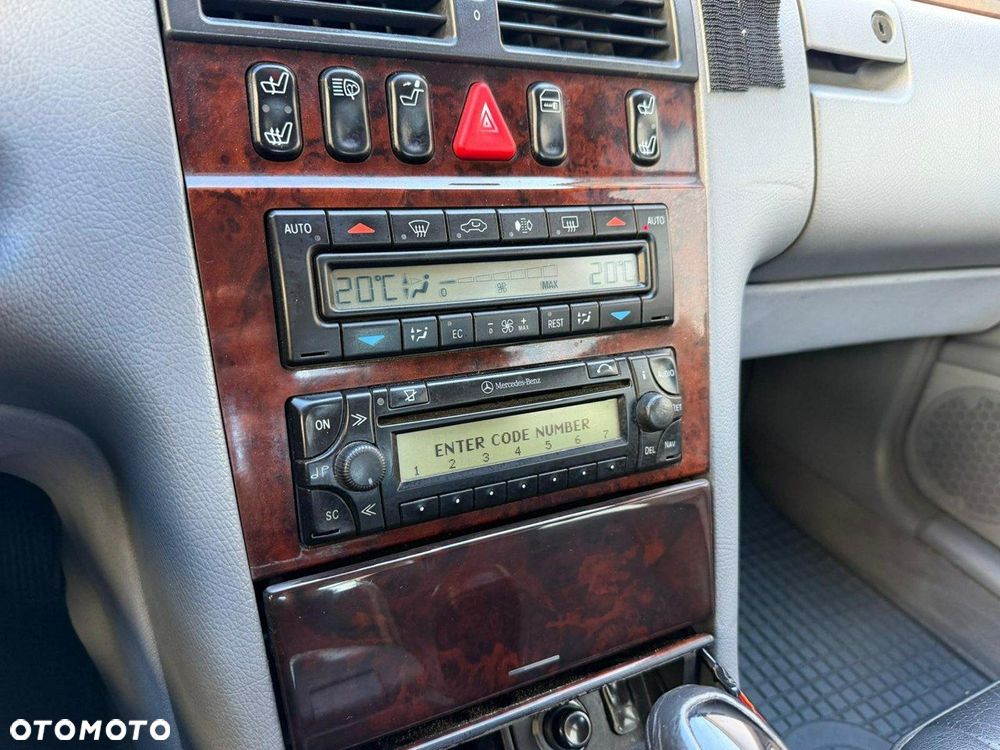 Mercedes-Benz Klasa E - 7