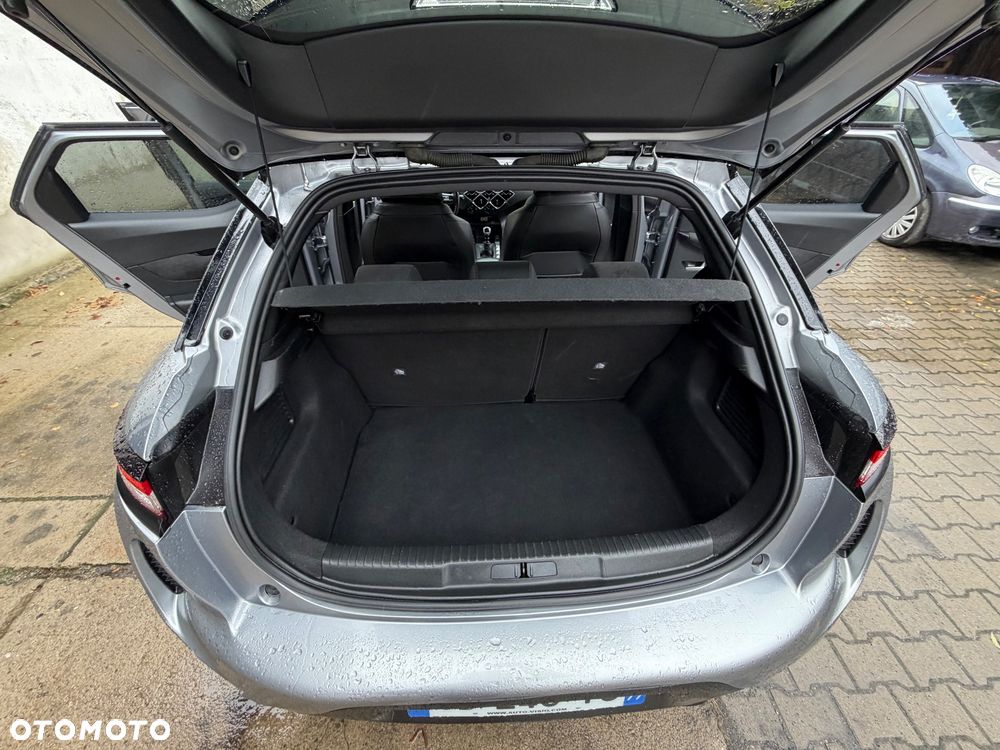Citroën DS3 Crossback BlueHDi 110 PERFORMANCE LINE - 24